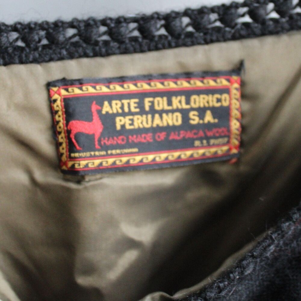 Arte Folklorico Peruano S.A. Black Red Patterned Alpaca Wool Maxi Size Small - Picture 6 of 7